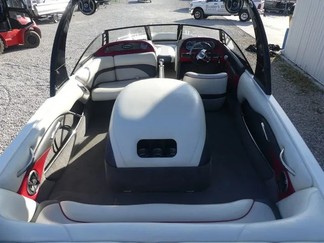 Slide: The Image of Malibu Wakesetter 22 VLX 2017 - 12