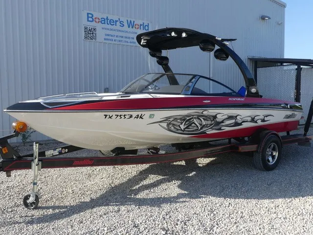 Slide: The Image of Malibu Wakesetter 22 VLX 2017 - 2