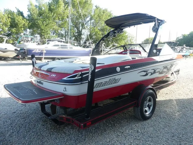 Slide: The Image of Malibu Wakesetter 22 VLX 2017 - 6
