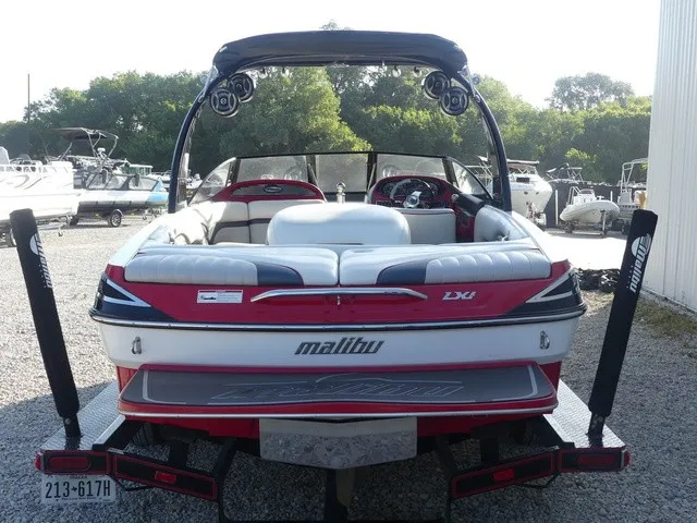Slide: The Image of Malibu Wakesetter 22 VLX 2017 - 5