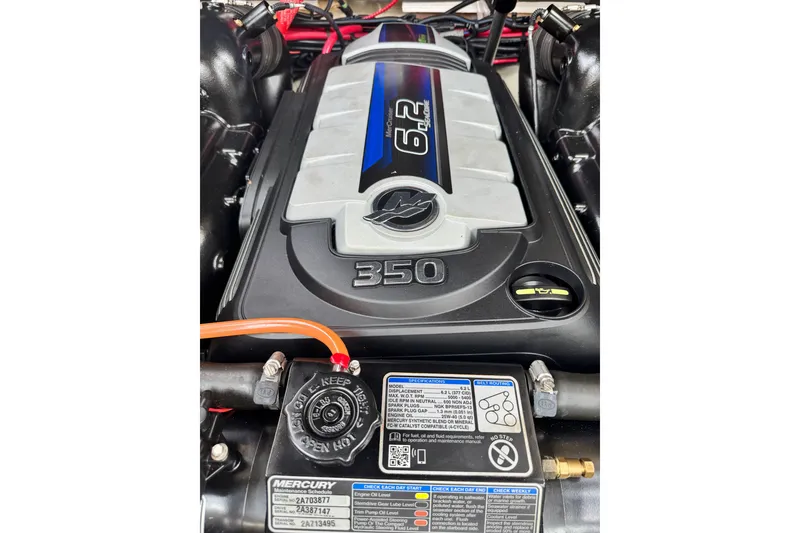 Slide: The Image of 2022 Sea Ray SLX 280 engine, featuring a 6.2L V8 with 350 horsepower. - 22