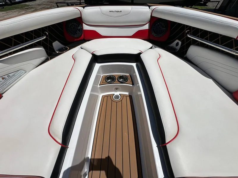 Slide: The Image of Nautique Super Air Nautique GS24 2019 - 28