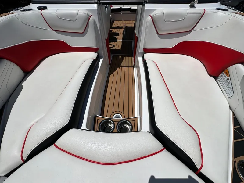Slide: The Image of Nautique Super Air Nautique GS24 2019 - 31