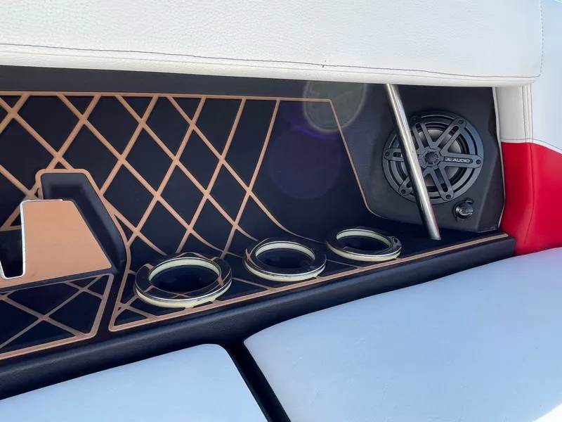 Slide: The Image of Nautique Super Air Nautique GS24 2019 - 26