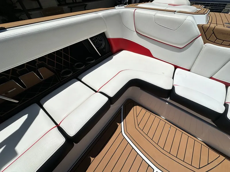 Slide: The Image of Nautique Super Air Nautique GS24 2019 - 14