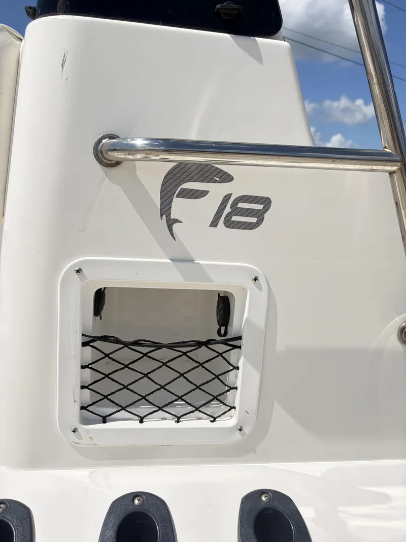 Slide: The Image of Bayliner Element F18 2019 - 14