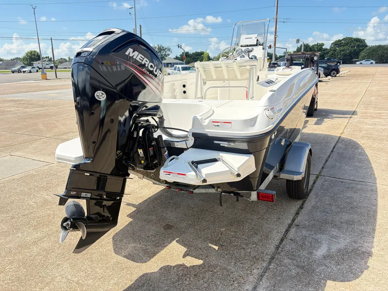 Slide: The Image of Bayliner Element F18 2019 - 5