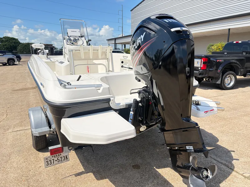 Slide: The Image of Bayliner Element F18 2019 - 6