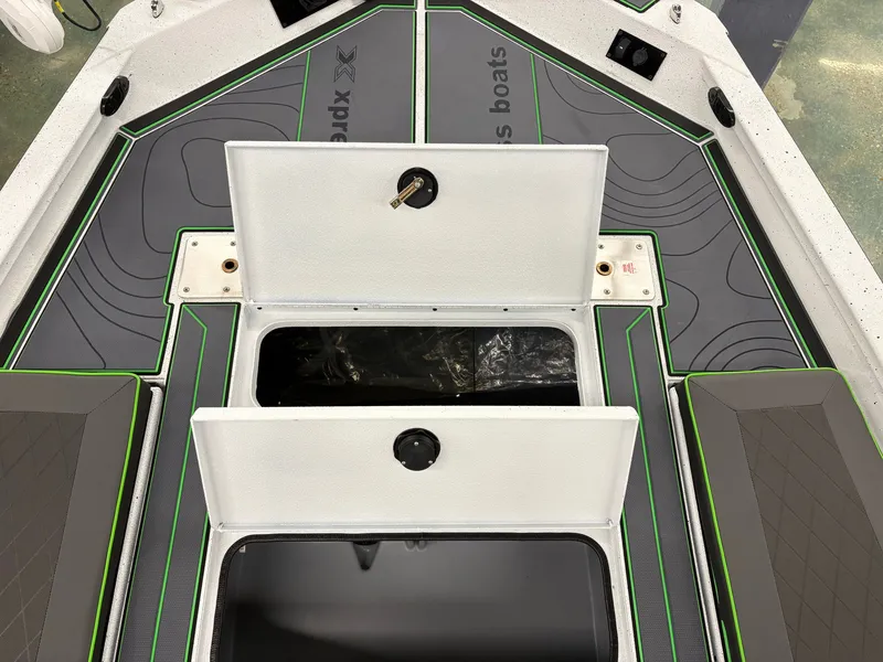 Slide: The Image of Xpress XR21 Bay 2027 - 3