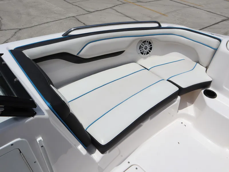 Slide: The Image of Yamaha AR210 2019 - 15