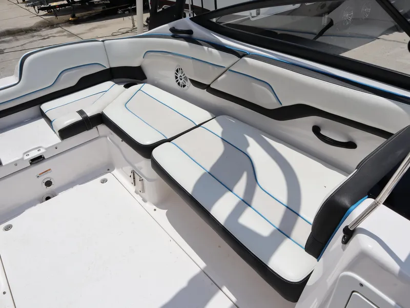 Slide: The Image of Yamaha AR210 2019 - 20