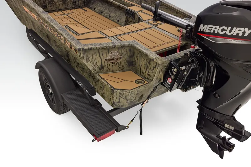 Slide: The Image of Tracker Grizzly 1553 Timber 2027 - 16