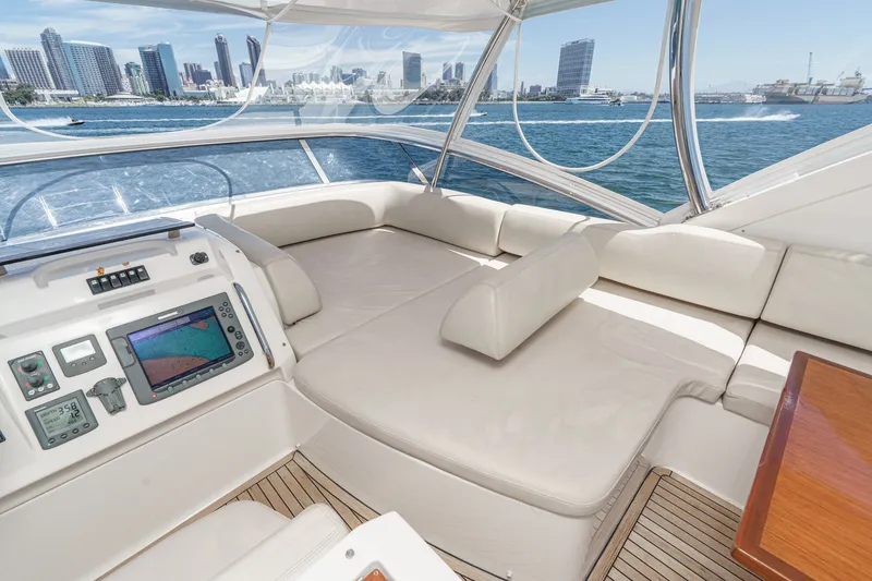 Slide: The Image of Luxurious 2010 Azimut 58 yacht interior with city skyline view. - 44