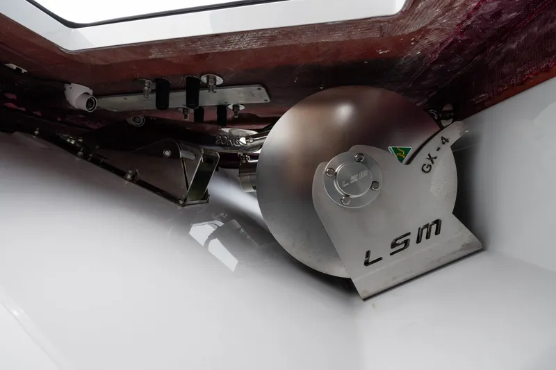 Slide: The Image of Freeman 42LR 2026 boat component, featuring LSM GX-4 mechanism in sleek interior design. - 59