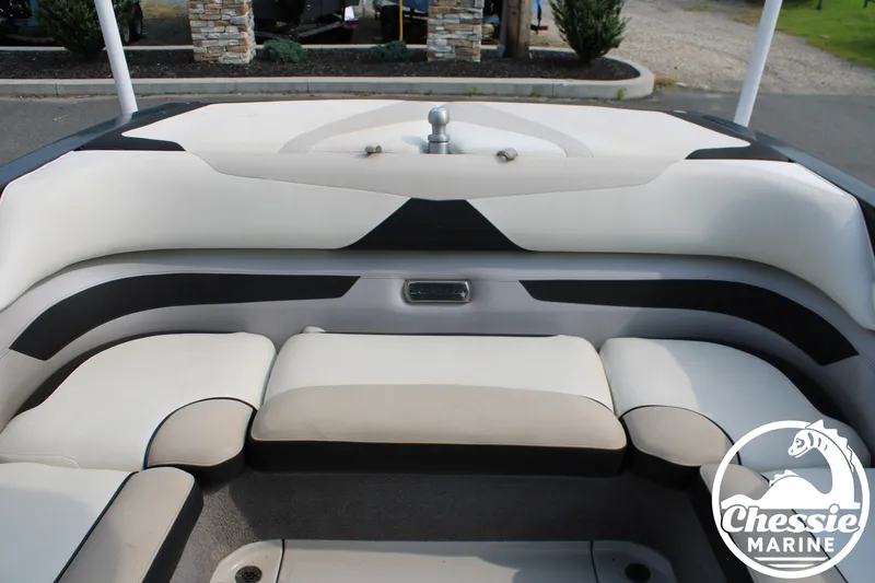 Slide: The Image of Malibu Wakesetter 23 LSV 2016 - 17