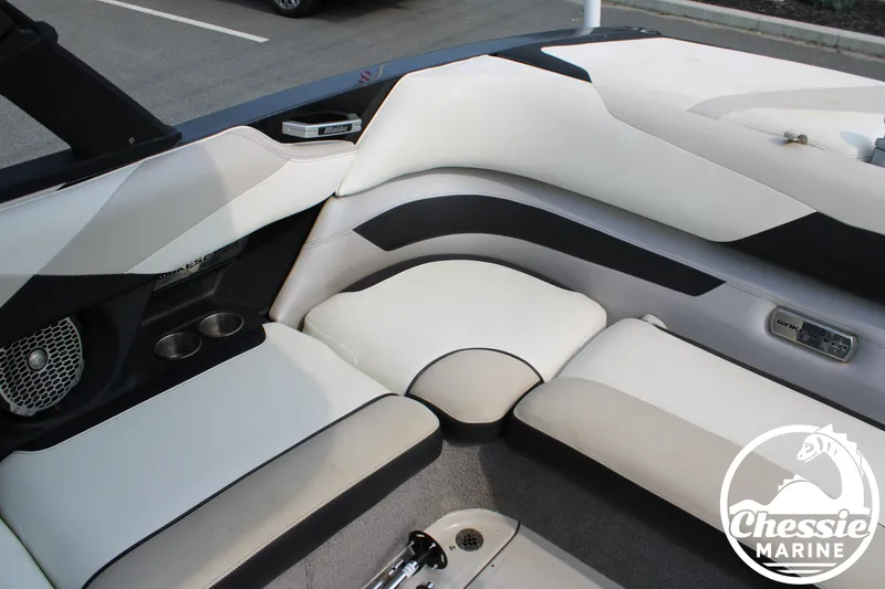 Slide: The Image of Malibu Wakesetter 23 LSV 2016 - 16