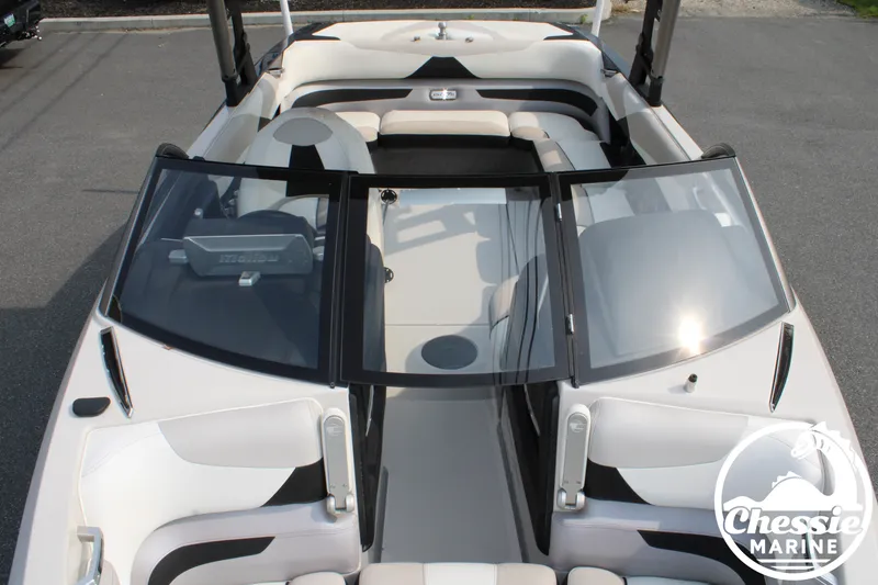 Slide: The Image of Malibu Wakesetter 23 LSV 2016 - 29