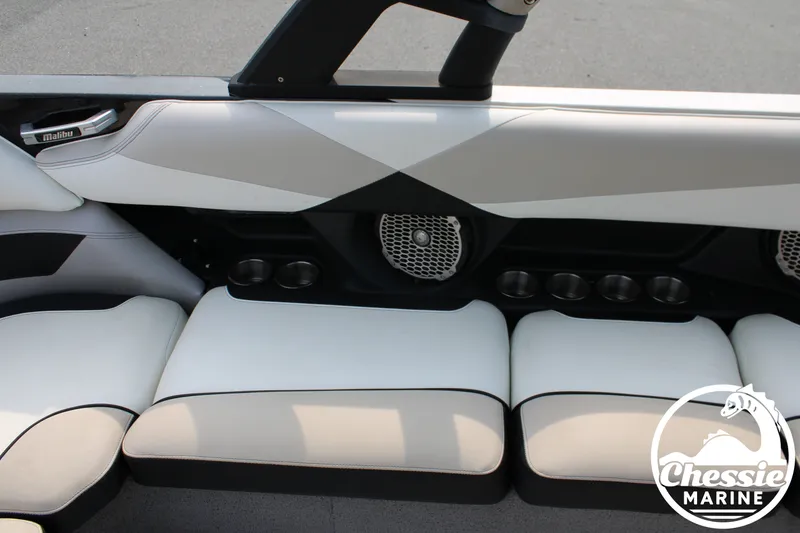 Slide: The Image of Malibu Wakesetter 23 LSV 2016 - 19