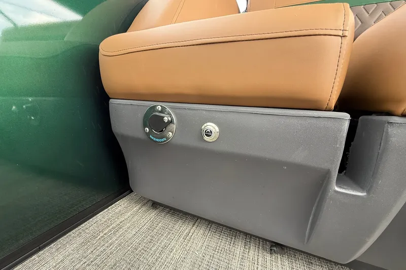 Slide: The Image of 2027 Bennington 24 M Fish and Cruise boat seat detail with washdown feature. - 23