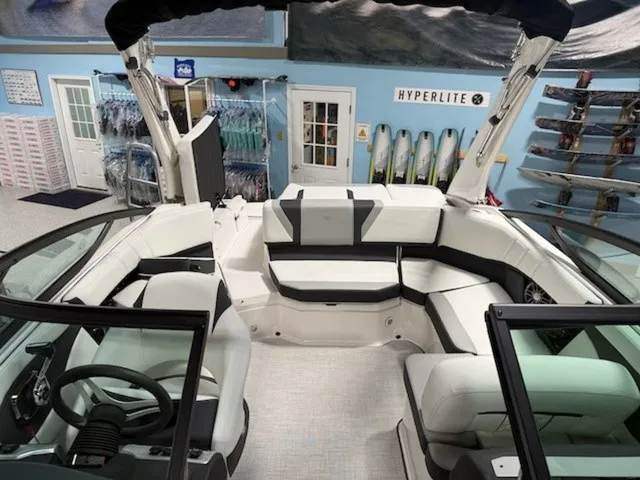 Slide: The Image of Regal 2000 ES 2026 - 3