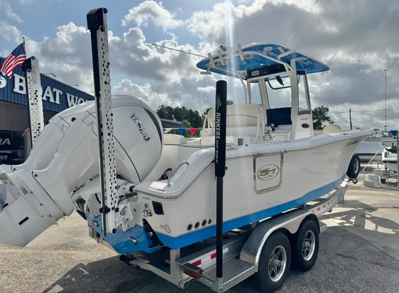 Slide: The Image of Sea Hunt Ultra 265SE 2025 - 5