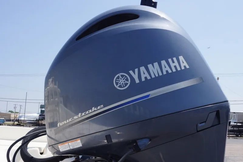 Slide: The Image of Yamaha four-stroke outboard motor on 2025 Skeeter SX2250 boat. - 19