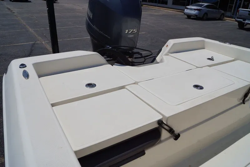 Slide: The Image of 2025 Skeeter SX2250 boat with Yamaha 175 engine, rear deck view. - 3
