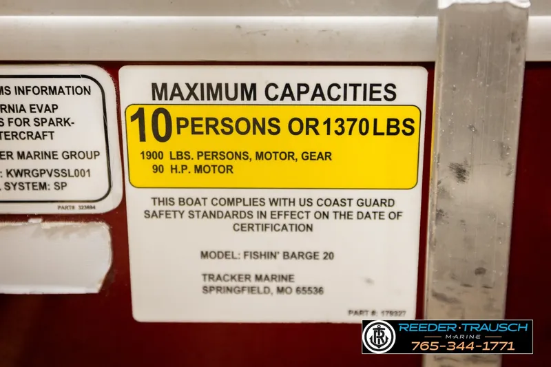 Slide: The Image of 2019 SUNTRACKER 20 DLX capacity label: 10 persons or 1370 lbs, 90 HP motor. - 58