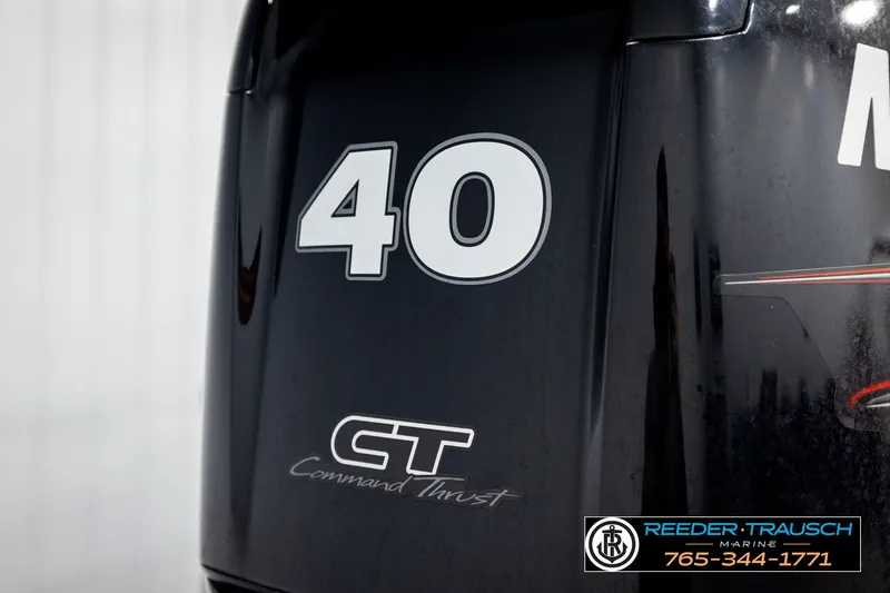 Slide: The Image of Outboard motor with "40 CT Command Thrust" branding on a 2019 SUNTRACKER 20 DLX. - 51