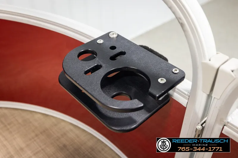 Slide: The Image of 2019 SUNTRACKER 20 DLX boat accessory mount detail with Reeder-Trausch Marine branding. - 48