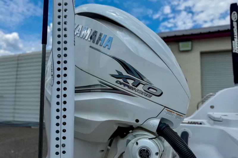 Slide: The Image of 2023 Sportsman Heritage 261 Center Console with Yamaha XTO Offshore engine. - 63