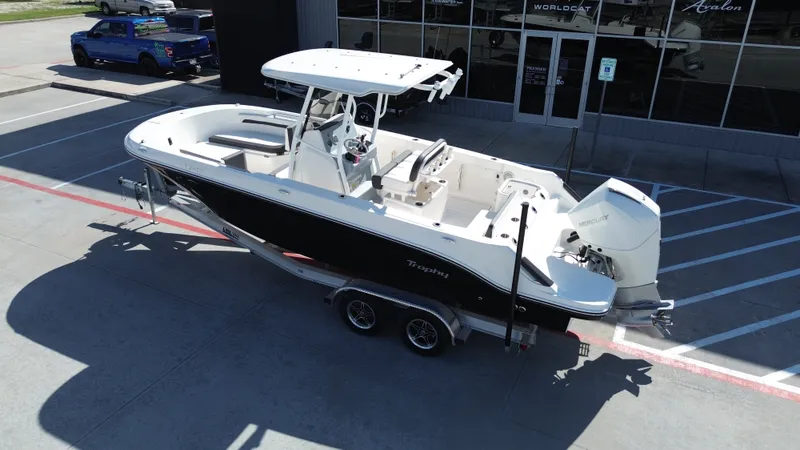 Slide: The Image of Bayliner TROPHY CC24 2024 - 17
