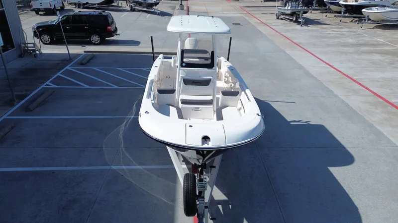 Slide: The Image of Bayliner TROPHY CC24 2024 - 14