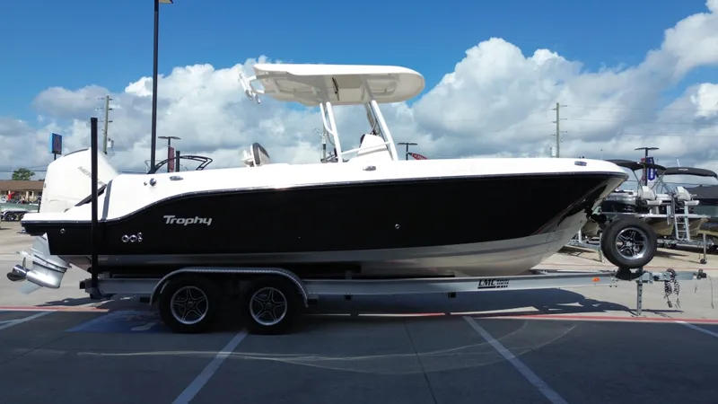 Slide: The Image of Bayliner TROPHY CC24 2024 - 5