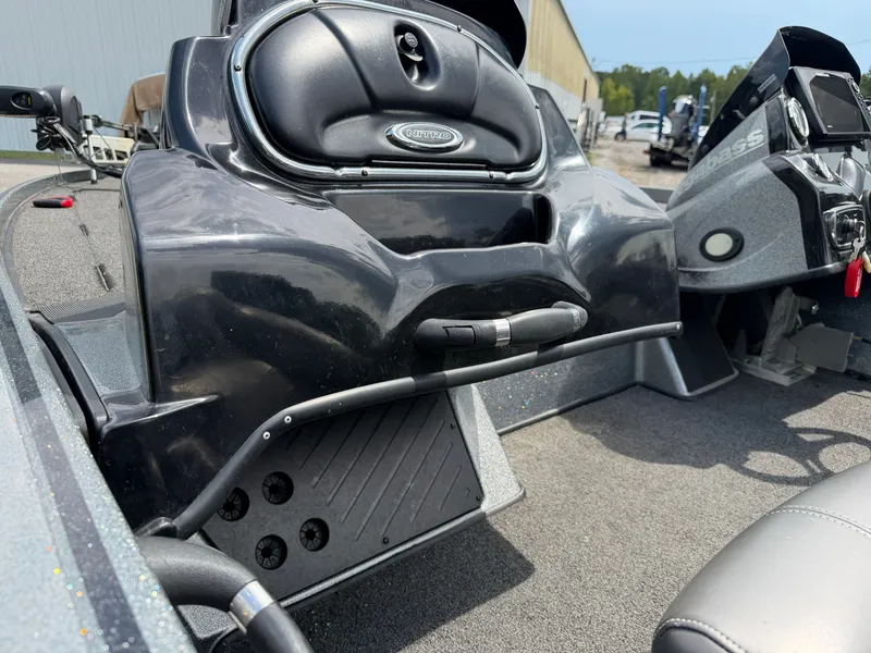 Slide: The Image of Nitro Z20 2019 - 12