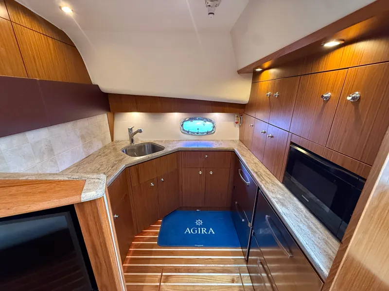 Slide: The Image of Tiara 43 Open 2018 - 33