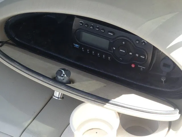 Slide: The Image of Tahoe Q7 2008 - 18