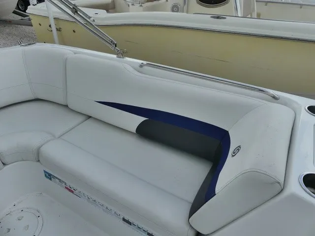 Slide: The Image of Hurricane SunDeck Sport 188 OB 2022 - 7