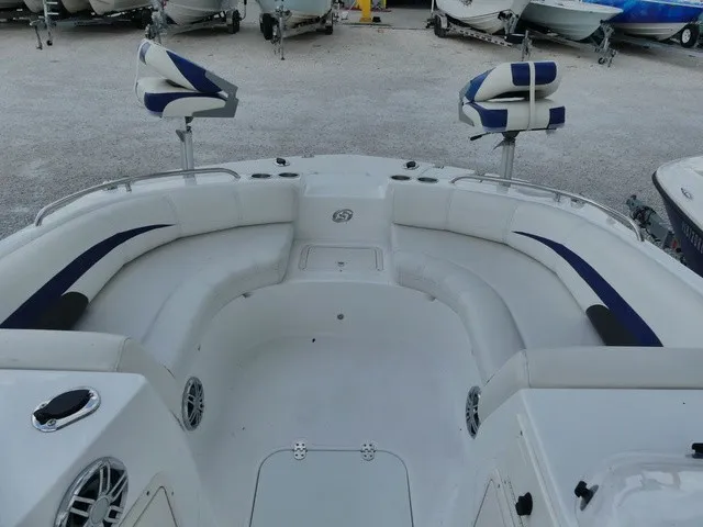 Slide: The Image of Hurricane SunDeck Sport 188 OB 2022 - 12