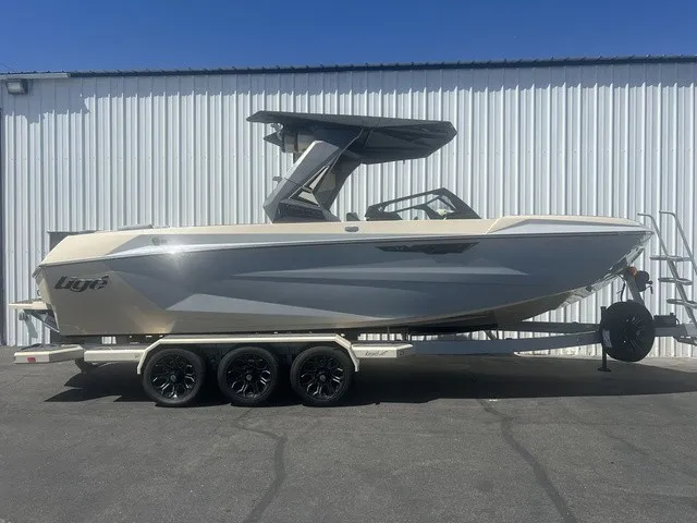 The Image of Tigé Ultré 25ZX 2027 - 1