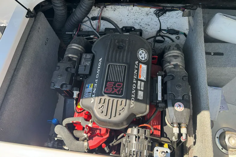 Slide: The Image of Volvo Penta 5.0 GXI engine in 2006 Ebbtide 2100 Bow Rider boat. - 19