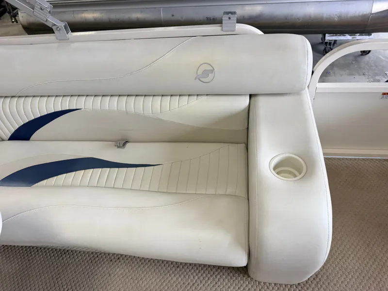 Slide: The Image of Starcraft 226 Limited & 60HP Mercury 4Stroke 2008 - 28