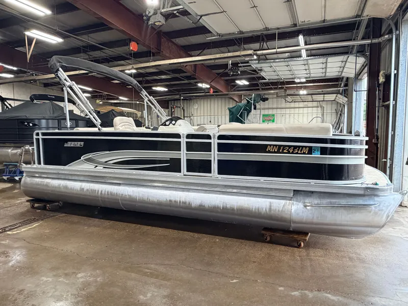 Slide: The Image of Weeres 220 Cadet Cruise & 90HP Evinrude ETec 2016 - 49