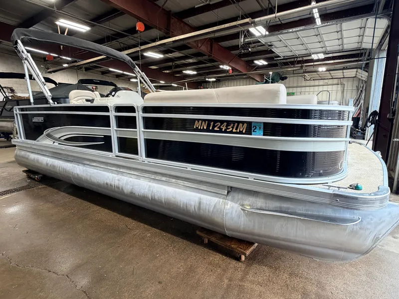 Slide: The Image of Weeres 220 Cadet Cruise & 90HP Evinrude ETec 2016 - 50