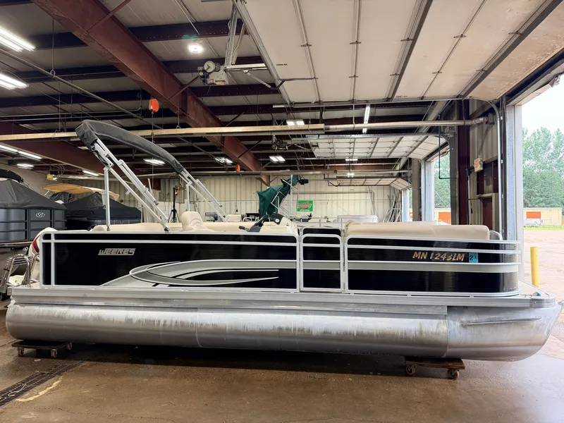 Slide: The Image of Weeres 220 Cadet Cruise & 90HP Evinrude ETec 2016 - 48