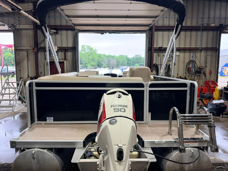 Slide: The Image of Weeres 220 Cadet Cruise & 90HP Evinrude ETec 2016 - 45