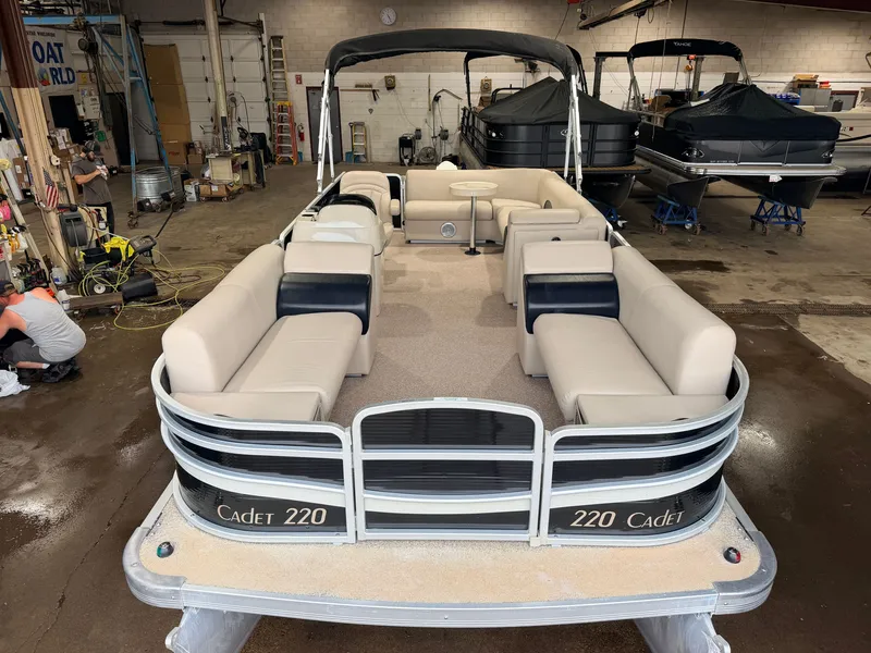 Slide: The Image of Weeres 220 Cadet Cruise & 90HP Evinrude ETec 2016 - 10