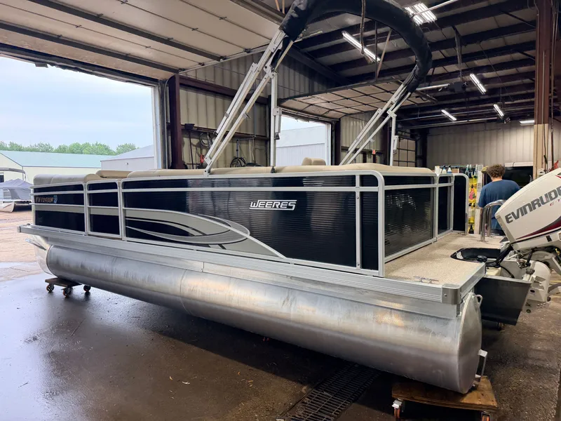 Slide: The Image of Weeres 220 Cadet Cruise & 90HP Evinrude ETec 2016 - 44