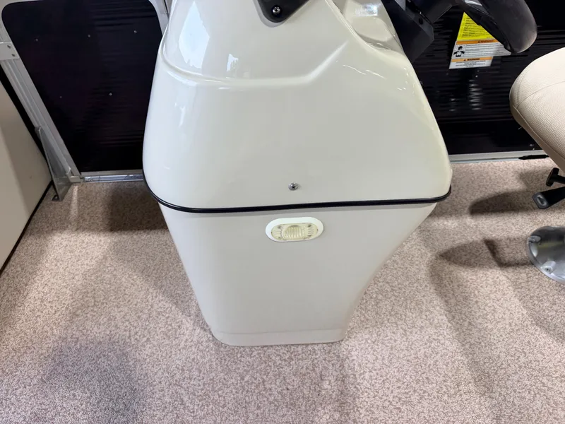 Slide: The Image of Weeres 220 Cadet Cruise & 90HP Evinrude ETec 2016 - 23