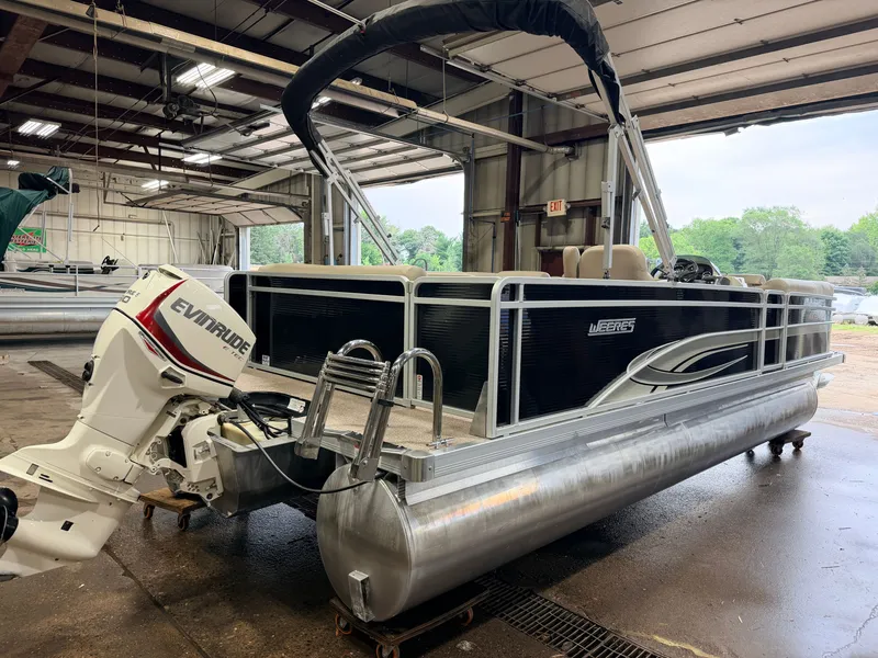 Slide: The Image of Weeres 220 Cadet Cruise & 90HP Evinrude ETec 2016 - 46